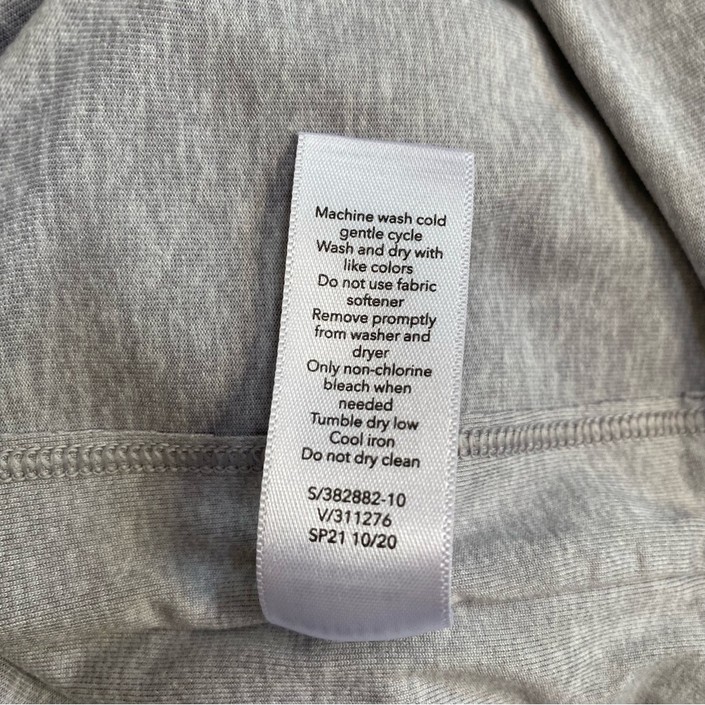 Athleta Light Heather Grey Uptempo Hoodie Size 1X - Picture 16 of 16